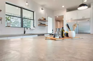 1400 Hicks St, Tomball, TX 77375 - Photo 7