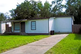 1833 Oriole Dr, League City, TX 77573 - Photo 1