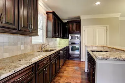 923 Birdsall Street, Houston, TX 77007 - Photo 9