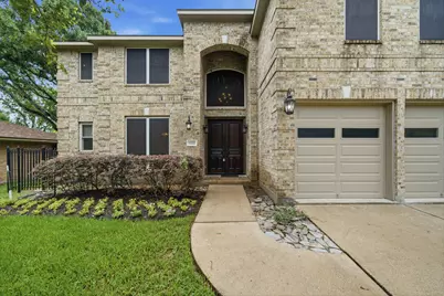 11211 Greenwillow Street, Houston, TX 77035 - Photo 1