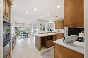 11211 Greenwillow St, Houston, TX 77035 - Photo 13