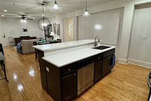 2208 Postoffice St, Galveston, TX 77550 - Photo 9