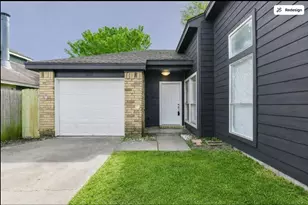 6325 Southwood Ct N, Houston, TX 77035 - Photo 1