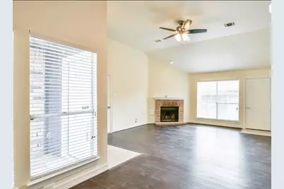 6325 Southwood Court N, Houston, TX 77035 - Photo 5
