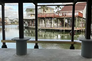 306 Isles End Rd, Tiki Island, TX 77554 - Photo 23