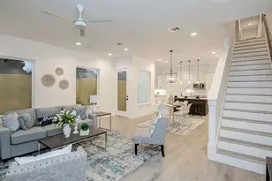 211 E 33rd St, Houston, TX 77018 - Photo 11