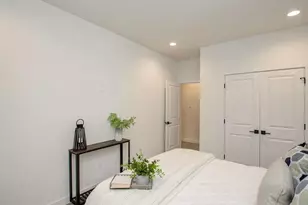211 E 33rd St, Houston, TX 77018 - Photo 19