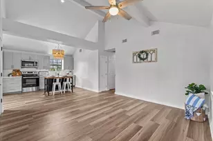 310 Lakeside Dr, Kemah, TX 77565 - Photo 23