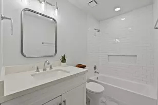 310 Lakeside Dr, Kemah, TX 77565 - Photo 5