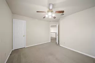 6715 Lathrop Ct, Sugar Land, TX 77479 - Photo 33