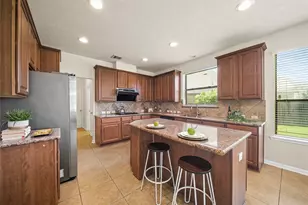 6715 Lathrop Ct, Sugar Land, TX 77479 - Photo 11
