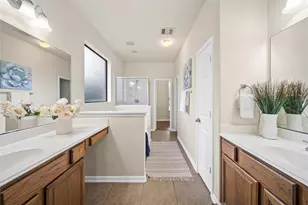 6715 Lathrop Ct, Sugar Land, TX 77479 - Photo 23