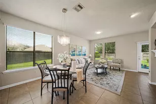 6715 Lathrop Ct, Sugar Land, TX 77479 - Photo 5