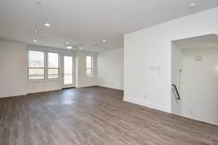 18708 Centro Main St, Shenandoah, TX 77385 - Photo 7