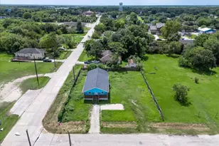 6403 O Brien St, Hitchcock, TX 77563 - Photo 33