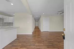 6403 O Brien St, Hitchcock, TX 77563 - Photo 9