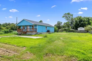 6403 O Brien St, Hitchcock, TX 77563 - Photo 5