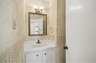 12231 Meadow Lake Dr, Houston, TX 77077 - Photo 13