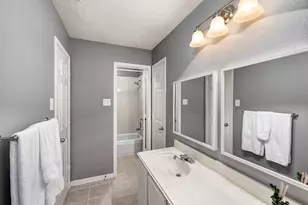 8707 Bexar Dr, Houston, TX 77064 - Photo 23