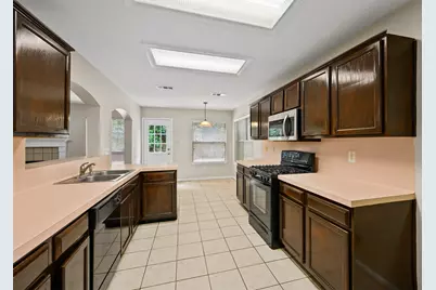 1631 Stonehaven Village Circle, Spring, TX 77386 - Photo 9