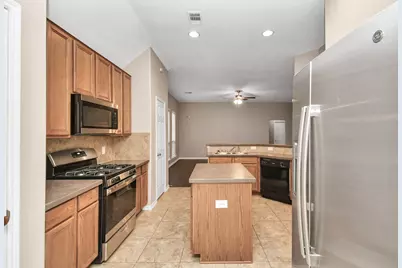 4918 Jarl Court, Katy, TX 77449 - Photo 11