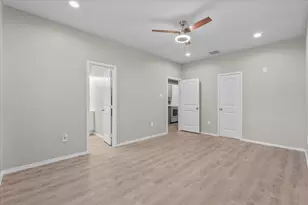 117 S Washington St, Texas City, TX 77591 - Photo 13