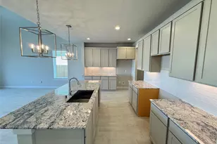 8726 Mallow Rose Wy, Rosharon, TX 77583 - Photo 3