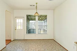 14723 El Tesoro Dr, Houston, TX 77083 - Photo 17