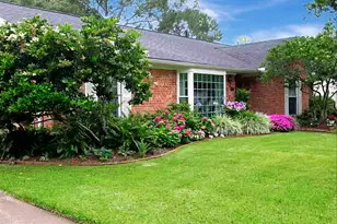 1702 Bowline Rd, Houston, TX 77062 - Photo 39