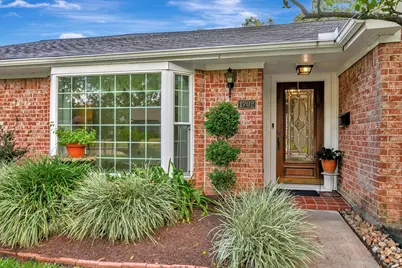 1702 Bowline Road, Houston, TX 77062 - Photo 5