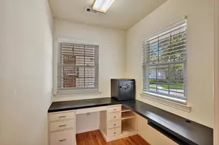 1702 Bowline Rd, Houston, TX 77062 - Photo 23
