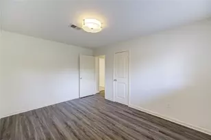 9811 Shadydale Ln, Houston, TX 77016 - Photo 17