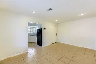 9811 Shadydale Ln, Houston, TX 77016 - Photo 9