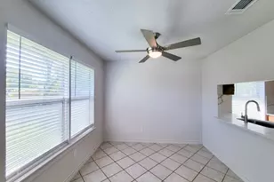 10102 Park Ln, La Porte, TX 77571 - Photo 15
