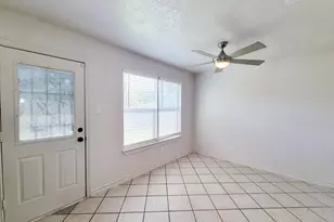 10102 Park Ln, La Porte, TX 77571 - Photo 17