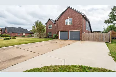 3401 Wood Fox Drive, Alvin, TX 77511 - Photo 1