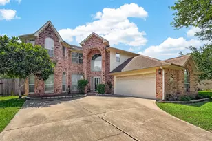10626 Hillsdale Bridge Ln, Sugar Land, TX 77498 - Photo 1