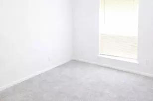 5018 Ash Ct, Dickinson, TX 77539 - Photo 9