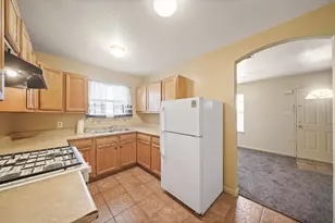 4636 Mayflower, Houston, TX 77033 - Photo 11