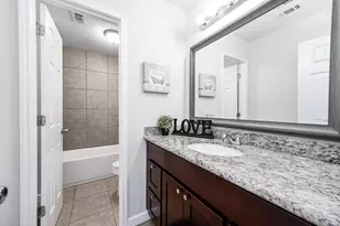 14925 Gray Ridge Ln, Houston, TX 77082 - Photo 9