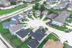 14925 Gray Ridge Ln, Houston, TX 77082 - Photo 3