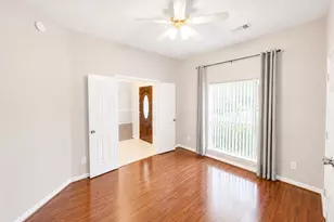 10326 N Laurel Branch Dr, Houston, TX 77064 - Photo 3