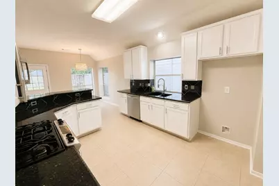 10326 N Laurel Branch Drive, Houston, TX 77064 - Photo 9
