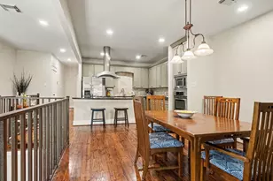 1402 Asbury St, Houston, TX 77007 - Photo 9