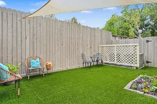 1402 Asbury St, Houston, TX 77007 - Photo 33