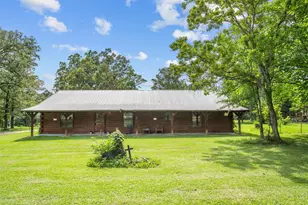 1642 Walker Rd, Huntington, TX 75949 - Photo 1