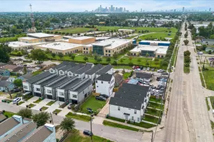 104 E 44th St, Houston, TX 77018 - Photo 21