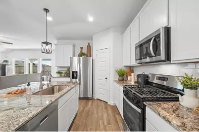 13918 Bay Crest, Texas City, TX 77591 - Photo 3