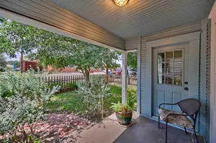 23 N Harris St, Bellville, TX 77418 - Photo 3
