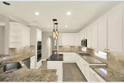 601 Forest Bend Lane, Friendswood, TX 77546 - Photo 5